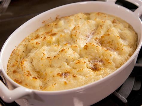 Jan 15, 2018 · spread sweet potato on the sheet pan, drizzle with 2 tablespoons of olive oil and sprinkle with 1 teaspoon cumin and chili powder. Mashed Potato Casserole Recipe 9 | Just A Pinch Recipes