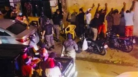 A principios de este mes, el gobierno de república dominicana emitió dos decretos presidenciales para extender la orden de emergencia por 45 días más y el toque de queda por otros 25 como. República Dominicana: Cierran 60 establecimientos y detienen a 626 personas por violar toque de ...