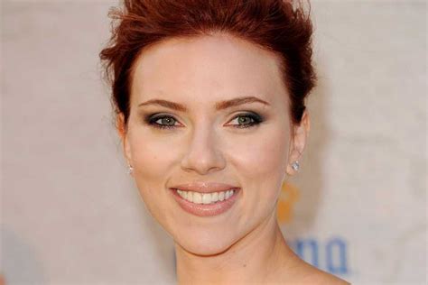 Scarlett Johansson Hits Out At Naked Photo Leaks Video