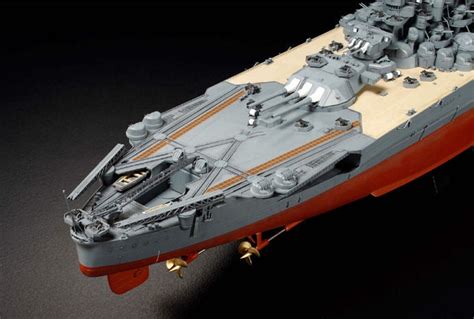 Tamiya Japanese Battleship Yamato 1350 Scale Model Ship Kit 78030
