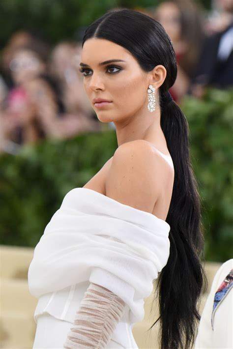 Latest photos, feuds, family life, modeling and life as a reality star. KENDALL JENNER at MET Gala 2018 in New York 05/07/2018 ...
