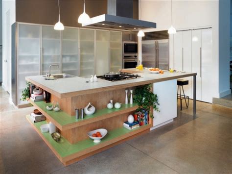You can turn your contemporary and lousy kitchen setup to a new stylish modern kitchen with the help of experienced. Set up your modern kitchen with a cooking island ...