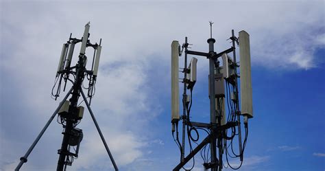 Vodafone lte für zuhause ermöglicht pfeilschnelles internetsurfen mit bis zu 50 mbit/s. Mit Highspeed zum Highspeed: Vodafone errichtet alle 6 ...