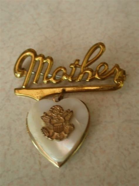 Ww2 Sweetheart Lockets And Pins Collectors Weekly