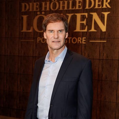 Doch wie hoch ist sein mit seinem vermögen in milliardenhöhe schlägt carsten maschmeyer nicht nur seine kollegen bei „die. Carsten Maschmeyer | Promiflash.de