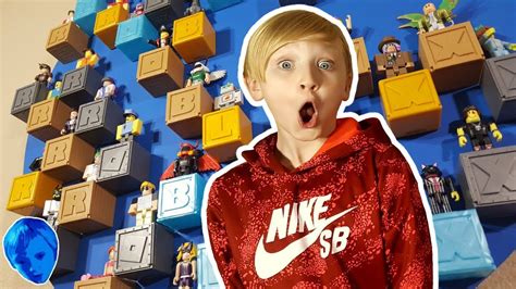 Diy Roblox Toy Collection Display And Storage Case Youtube