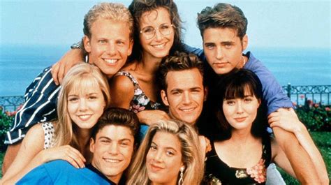 Los Protagonistas De Beverly Hills 90210 Posaron Juntos 20 Años Después Y Hay Avance De La
