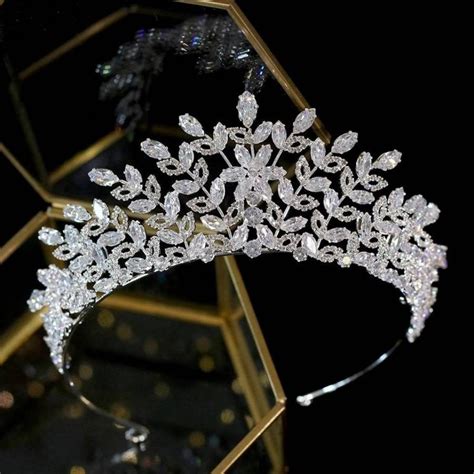 Crystal Brides Tiara With Flowers Wedding Accessoriesbrides Hair