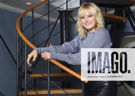 Us Swedish Actress Malin Akerman Posing For The Photographer In Stockholm Sweden December