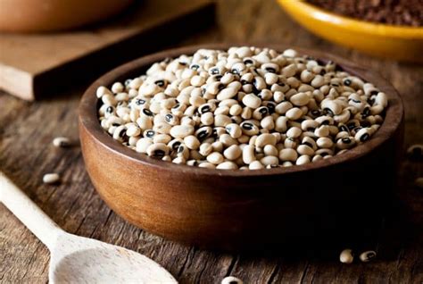13 amazing health benefits of black eyed peas for heart and health nutrition line
