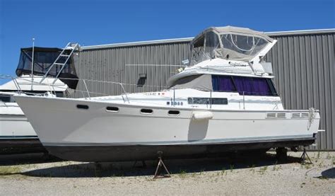 Used 1990 Bayliner 3888 Motoryacht 43452 Catawba Island Boat Trader