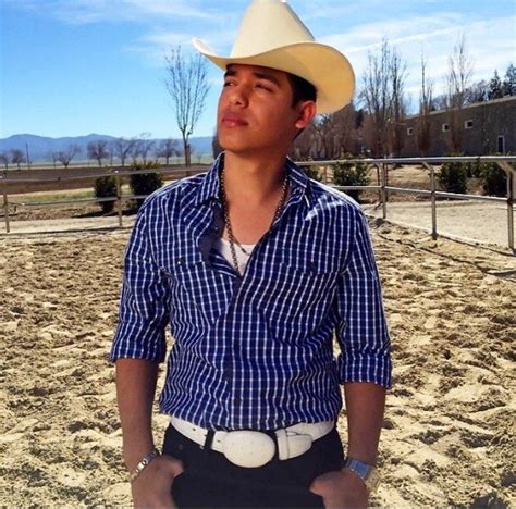 'te metiste', 'el rey de corazones', 'la vida ruina', 'ya lo supere'. Ariel Camacho Dead - News Update: Fans Mourn Death of Mexican Singer; His Top Videos ...