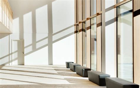 Psp architekten die glasfassade der hamburger elbphilharmonie setzt sich aus 1.100 unterschiedlichen elementen zusammen, architekten: güthler glasfassaden gP in 2020 | Pfosten riegel fassade ...