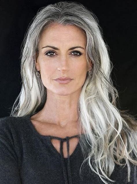 Image Result For Beautiful Women With Grey Hair Cabelo Grisalho Feminino Cabelos Grisalhos