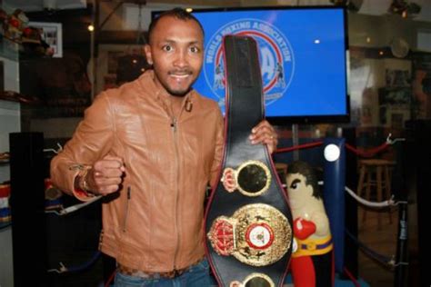 Alacrán berchelt, de ser rechazado del futbol a campeón mundial. Comentarios de Juan C. Tapia criticando la decisión de la ...