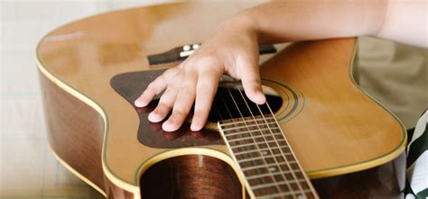 9 Quick Faqs About Acoustic Guitar Sound Happy New Guitar Day