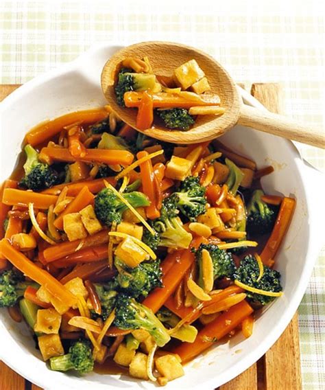 Die preiswertesten asia pfannen unter die lupe genommen! Broccoli-Möhren-Pfanne - #asian #BroccoliMöhrenPfanne ...