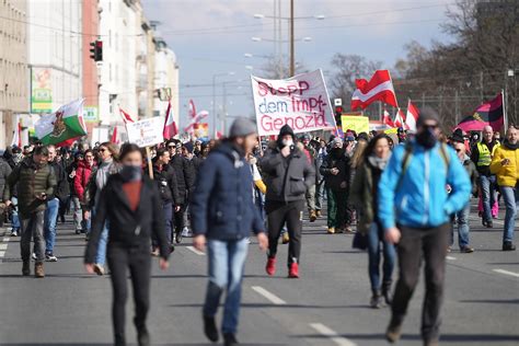 CoV-Demonstration in Wien aufgelöst - wien.ORF.at