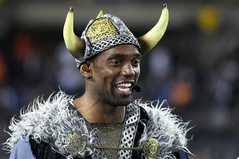 Randy Moss Talks About The Story Behind The Mooning Incident At Green