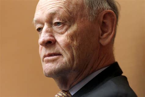 During his career, he also served as deputy prime minister, minister of finance. Une compensation de 200 000$ accordée à Jean Chrétien | La ...