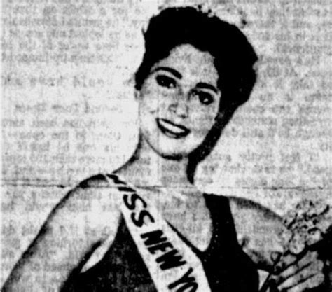 Beauty From Port Jeff Just Misses 1960 Miss Usa Title Port Jefferson