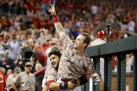 Scooter Gennett Hits 4 Home Runs For Reds To Tie Mlb Record Ap News