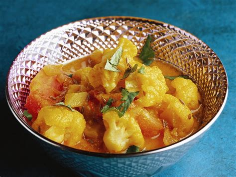 Indian Cauliflower Curry With Potatoes Recipe Eat Smarter Usa