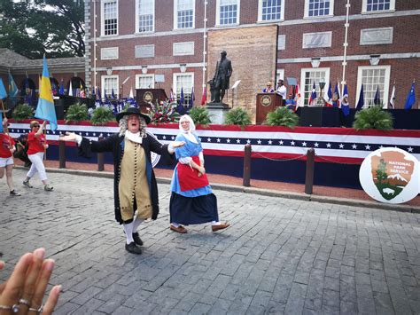 Así festejaron el día de la independencia de estados unidos las celebridades de hollywood. El último 4 de julio de la historia | Pausa