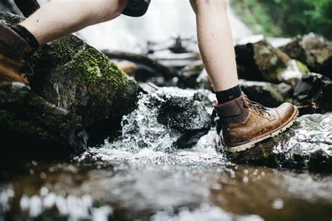 4 Tips For Wearing Hiking Boots With Shorts Unlock Outside
