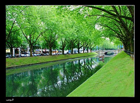 0,27 km filiale hat geöffnet alle filialen für düsseldorf. Koenigsallee Duesseldorf Germany | Königsallee ...