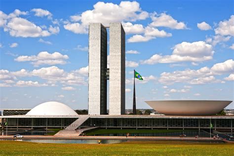 The president (residing in the palácio do planalto), the brazilian supreme court, and the brazilian parliament. Brasília - Built to Become a Capital - Bidroom: Travel ...