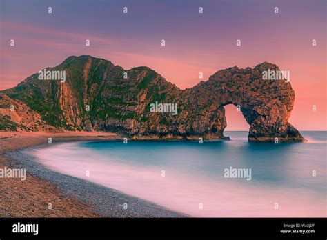 Sunset At Durdle Door Sometimes Written Durdle Dor A Natural