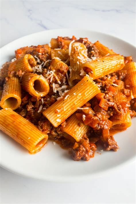 This Easy Rigatoni Bolognese Recipe Is A Healthy And Delicious Dinner