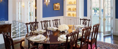 8 Festive Dining Rooms For The Holidays Christies International Real