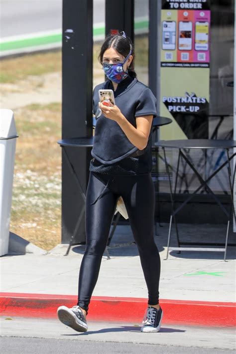 Eiza Gonzalez Showed Ooff Her Sexy Ass In Tight Leggings 18 Photos