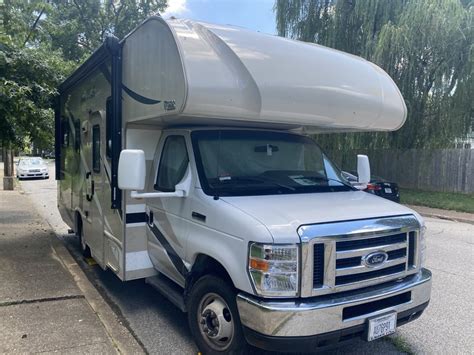 2018 Thor Motor Coach Four Winds 23u Class C Rv For Sale By Owner In