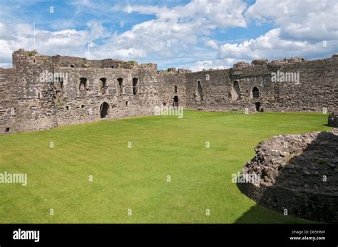 Wales Isle Of Anglesey Beaumaris Castle Construction Began In 1295