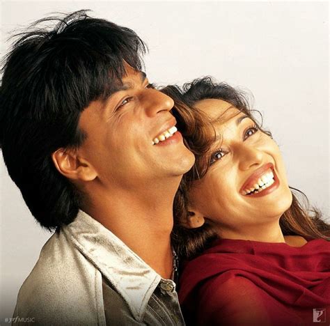 shahrukh khan and madhuri dixit dil to pagal hai shah rukh khan movies lata mangeshkar srk