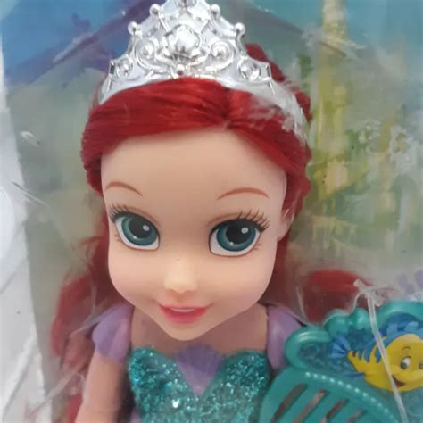 Disney Princess Little Mermaid Petite Ariel 6 Doll New With Comb