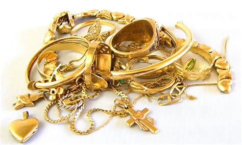 Learn where and how to look for gold with your metal detector! How to Find Gold Anywhere—and Why You May Not | HobbyLark