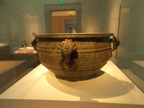 The Art Of The Chinese Bronze Age Shang Dynasty Bronze Cauldron Rpics