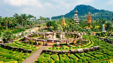 10 Of The Most Famous Gardens In The World
