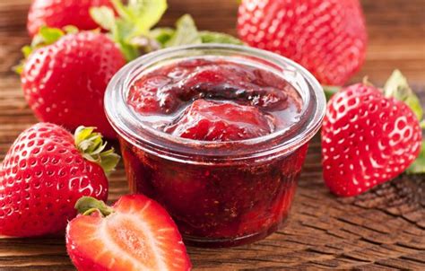 Confiture de fraises au micro-ondes Recette de Confiture de fraises