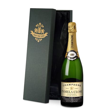 Wine gifts,spirits,beers & champagne gifts. Personalised Authentic Star Champagne & silk lined Gift ...