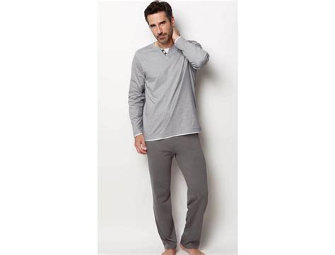Retrouvez vos articles préférés au meilleur prix durant la période des soldes, avec arthur. Photo pyjama homme - Soldes en image