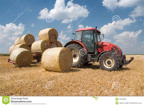 Landwirtschaft traktor • umfangreiche auswahl von 55.000+ aktuellen stellenangeboten in österreich und im ausland • schnelle & kostenlose jobsuche • führende arbeitgeber • vollzeit. Landwirtschaft - Traktor stockbild. Bild von land, landwirtschaft - 15243923