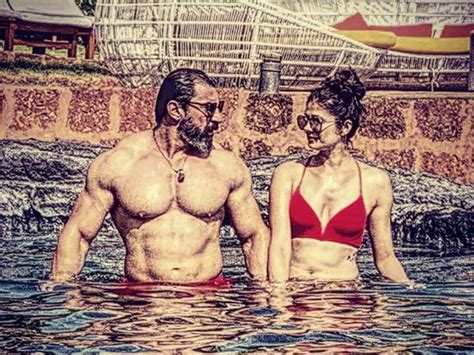 Pooja batra father's name is ravi batra (army colonel) and mother's name is neelam batra (miss india 1971 participant). Pooja Batra flaunts her red bikini in the pool as she ...