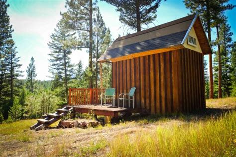 3 bedroom 2 bath log home sitting just above all in a quaint mountain surrounding. Tiny Off-Grid Mountain Cabin
