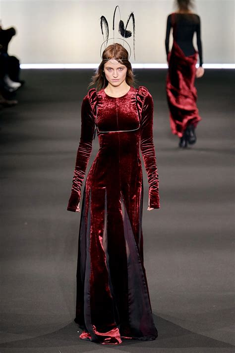 Paris Fashion Week Medieval Inspiration At Paco Rabanne And Ann