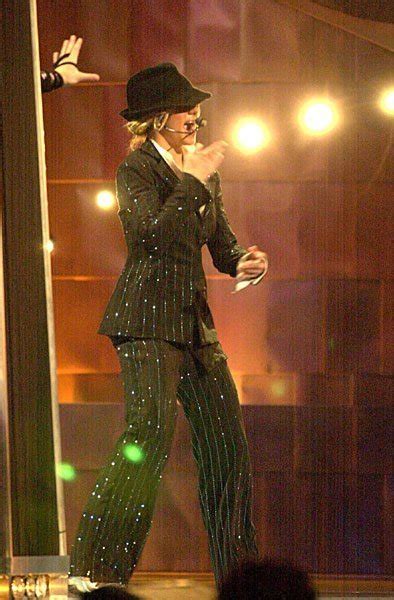 1 месяц назад 00:07:50 54. MTV Video Music Awards,NY,September 2000 - Britney Spears ...